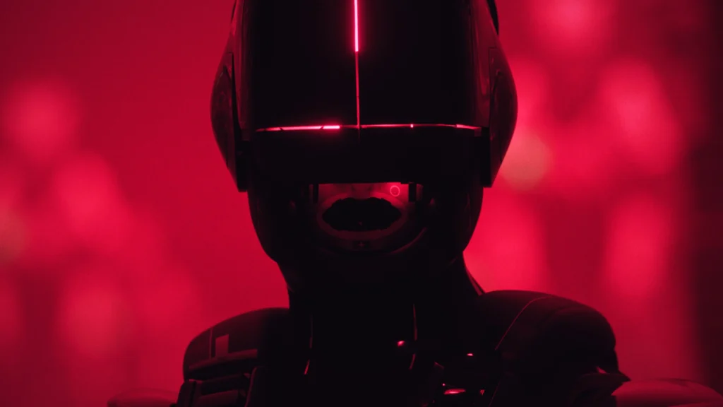The Marathon Runner Shell, Recon, And How It Ruthlessly Hunts With Its Abilities 2 The Marathon Runner Shell, Recon, with their visor closed as they look out for their target